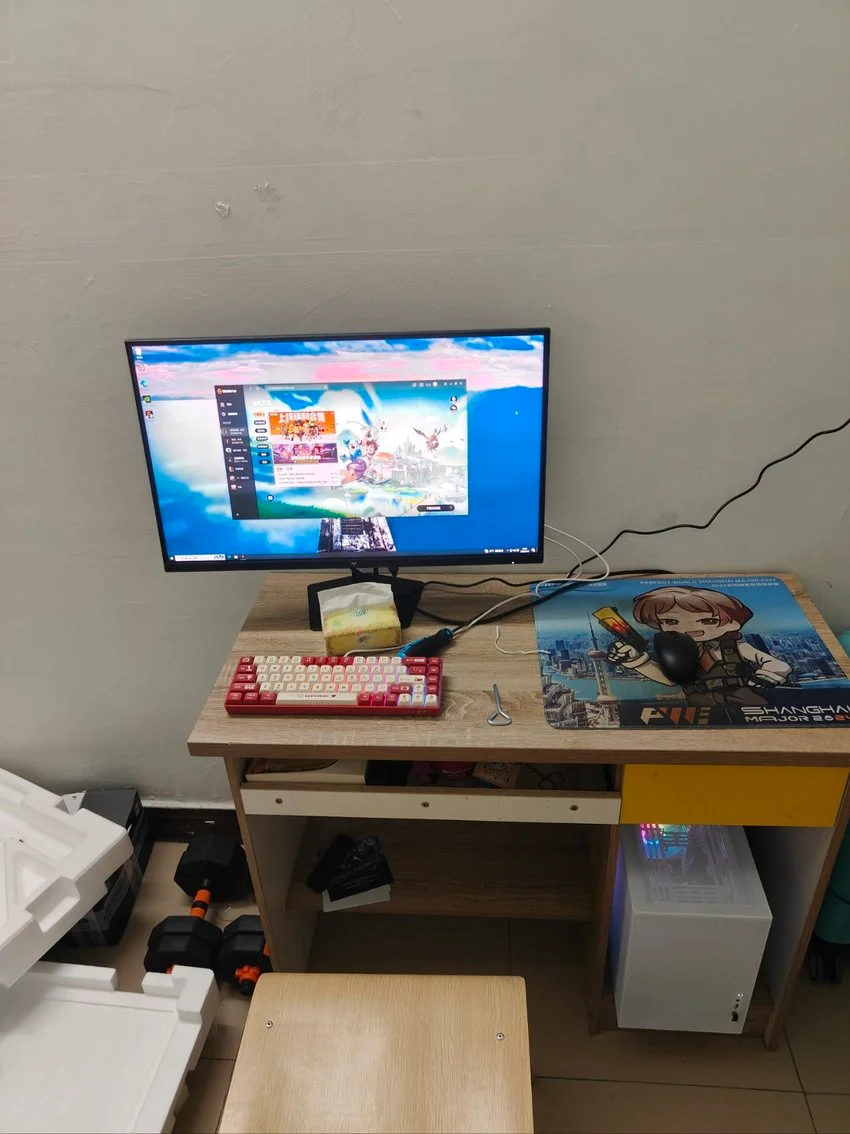 机子装好了，屏幕买大了