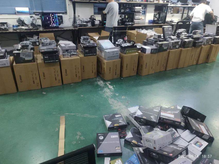给我看看华硕旗舰店的装机部